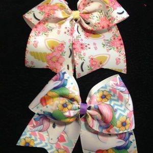 Hair bows